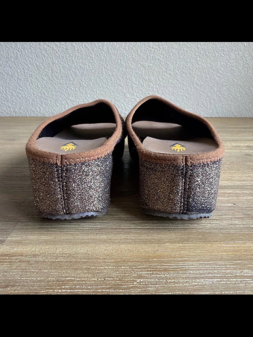 Volatile Wedge Sandals Women 8 Bronze Glitter Slide Comfortable Stylish Design - Picture 10 of 12